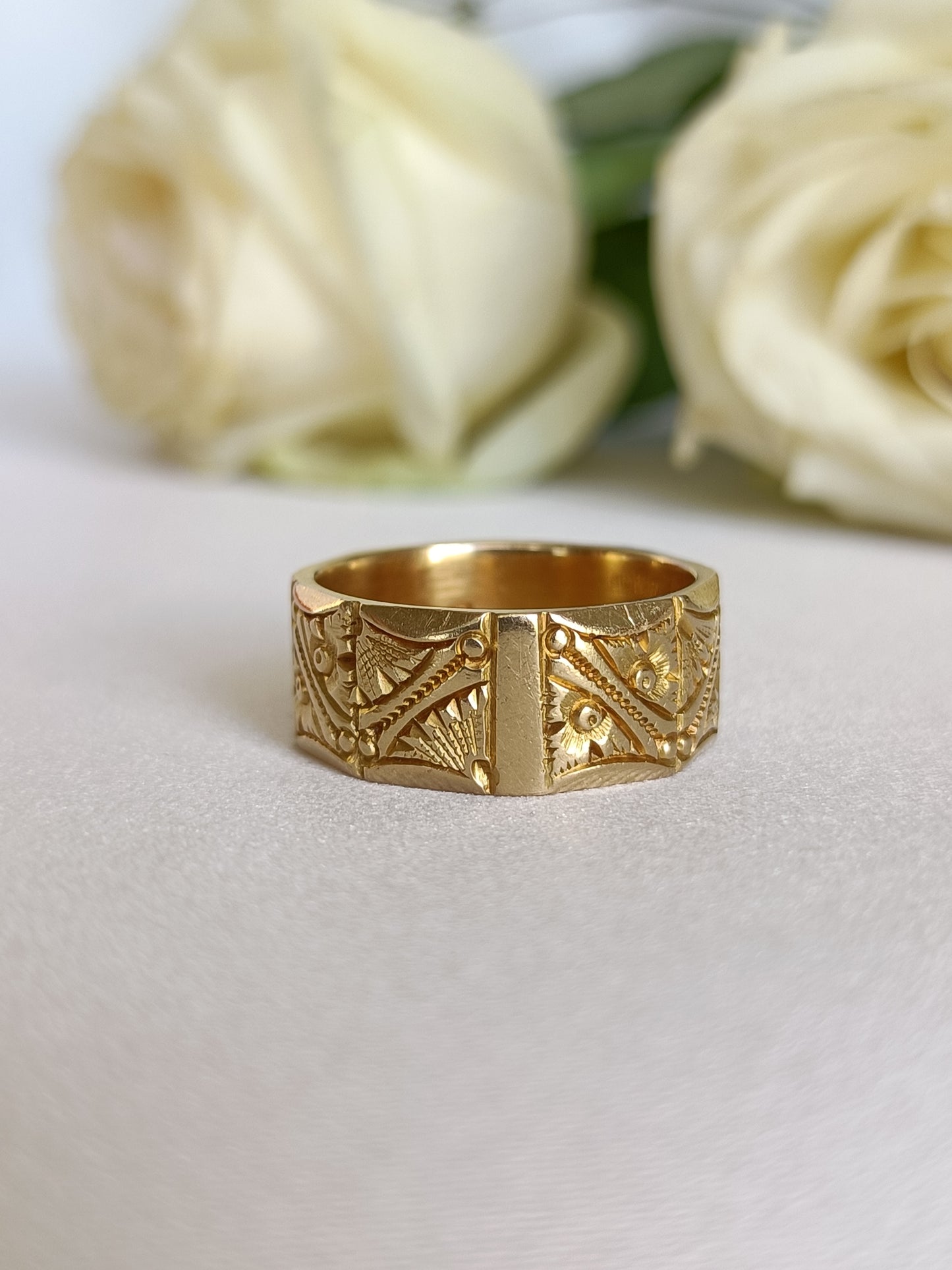 Antique Australian 18ct gold patterned wide band ring by Stuart Dawson & Co