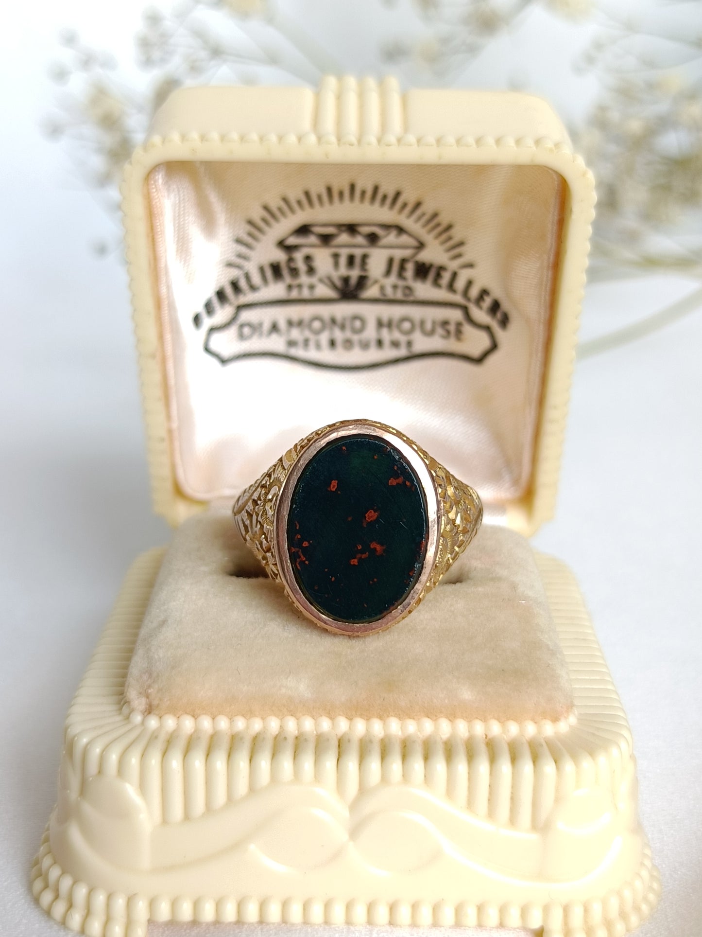 Ornate Antique Australian 9ct gold & bloodstone signet ring by Aronson & Co