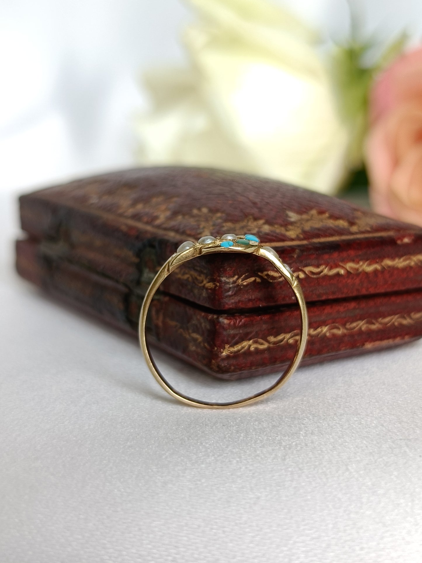 Antique Victorian 1864c 15ct yellow gold turquoise & seed pearl buckle ring